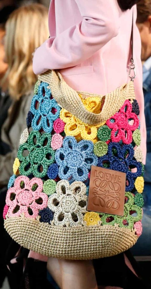 53+ Awesome and Cool Crochet Bag Pattern Design Ideas - Page 3 of 51