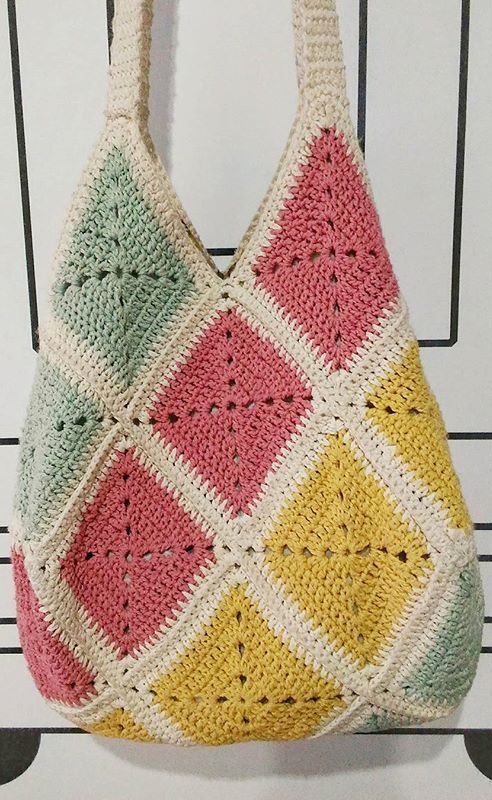 56+ Awesome Granny Square Crochet Bag Pattern Ideas - Page 21 of 56